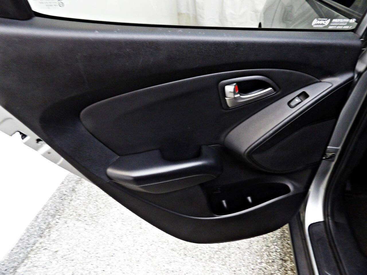 Used 2012 Hyundai Tucson GLS image 9