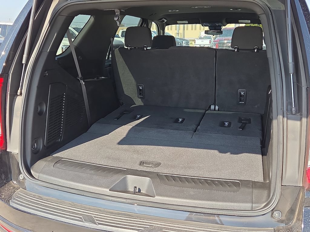 Used 2023 GMC Yukon SLE AWD/4WD image 13