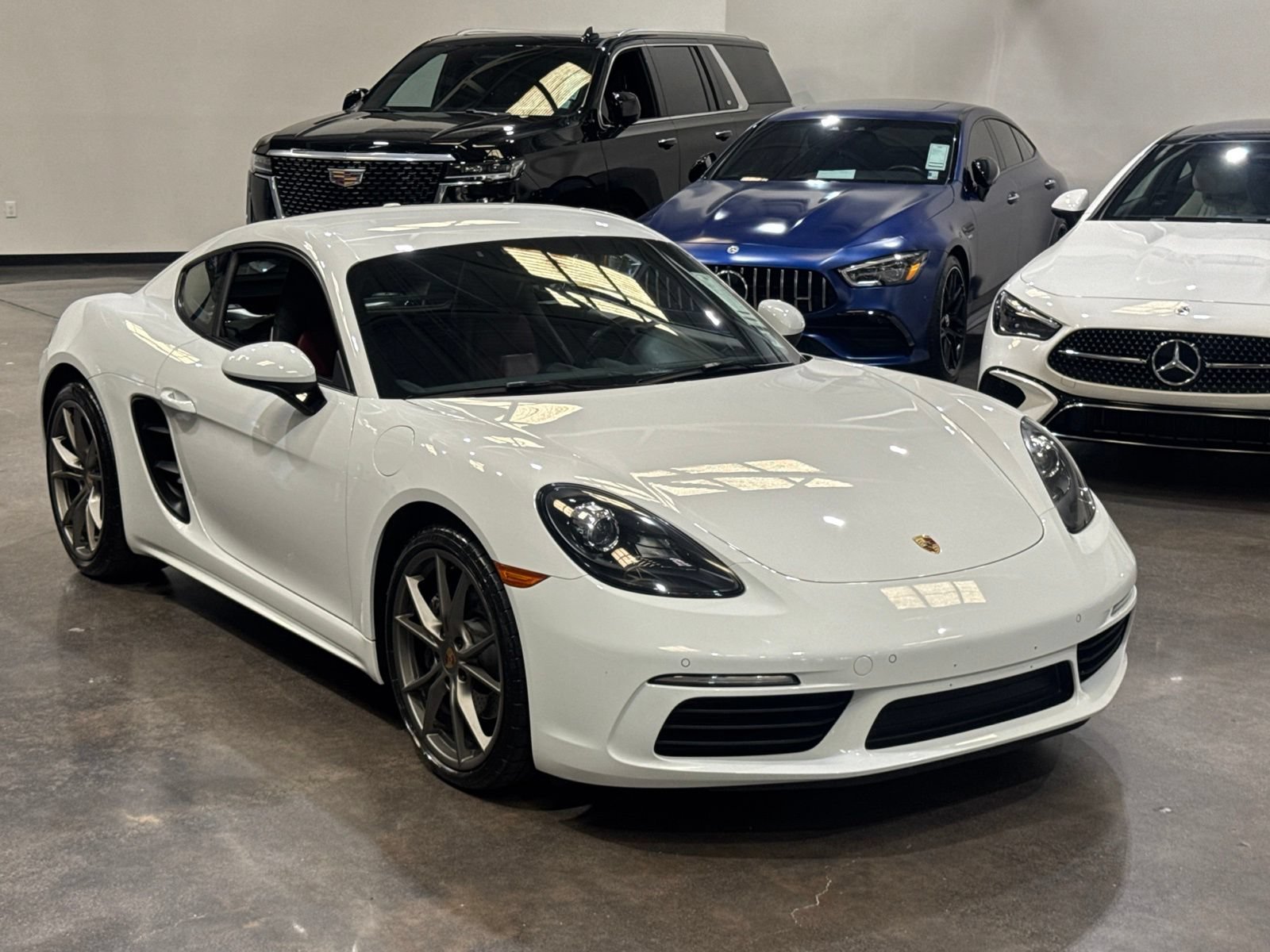 Used 2019 Porsche 718 Cayman RWD image 5
