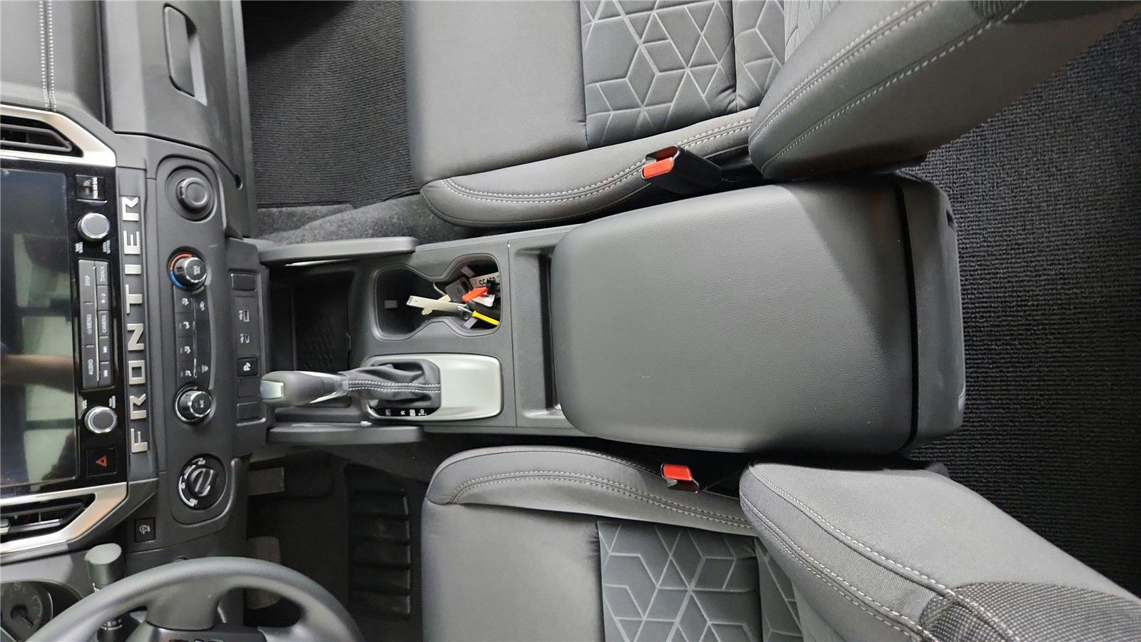 Certified 2025 Nissan Frontier SV image 22