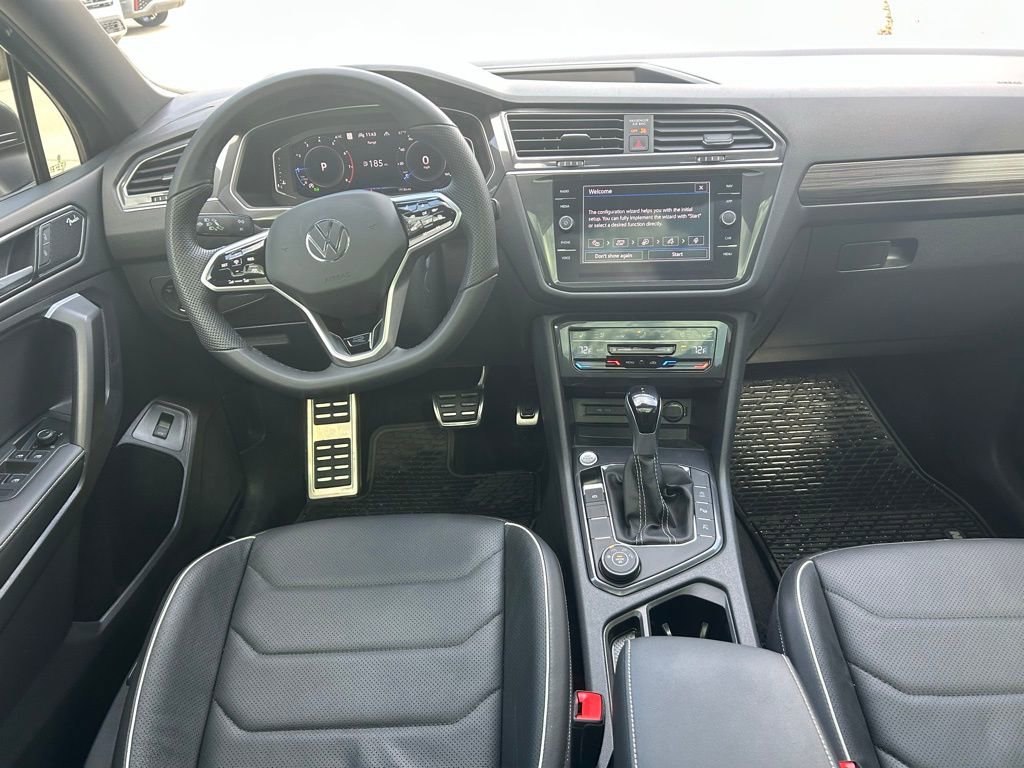 Used 2024 Volkswagen Tiguan SEL R-Line image 9