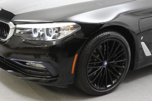 Used 2018 BMW 530e xDrive AWD/4WD image 5