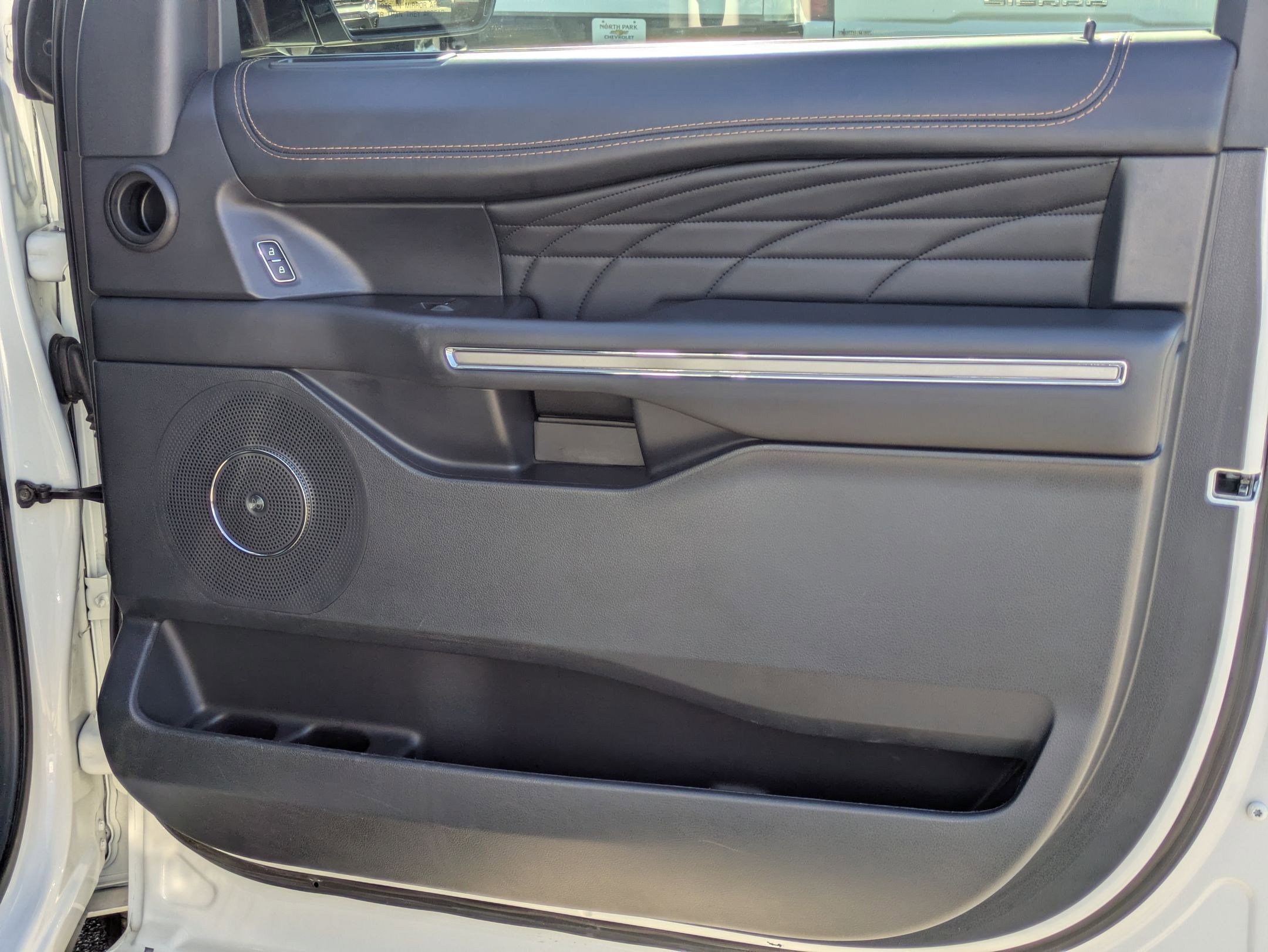 Used 2022 Ford Expedition Platinum image 29