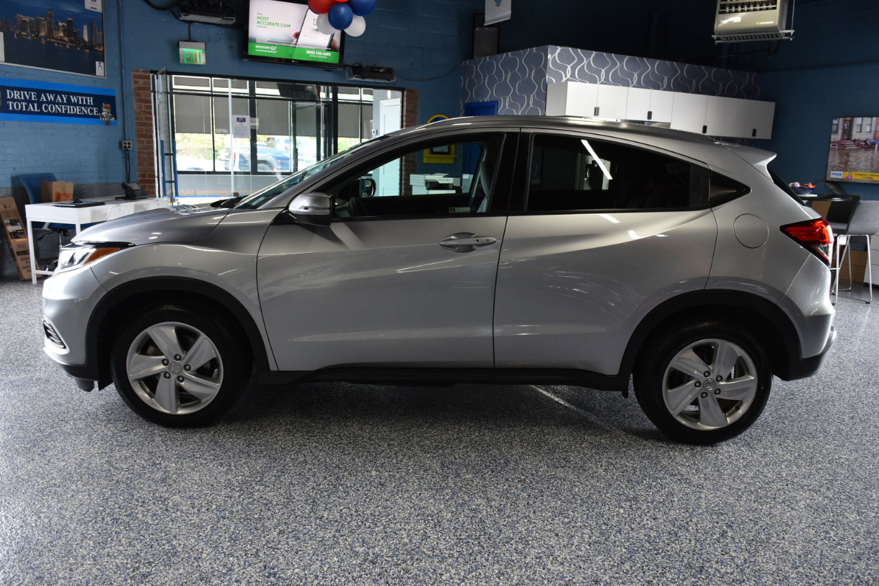 Used 2019 Honda HR-V EX image 9