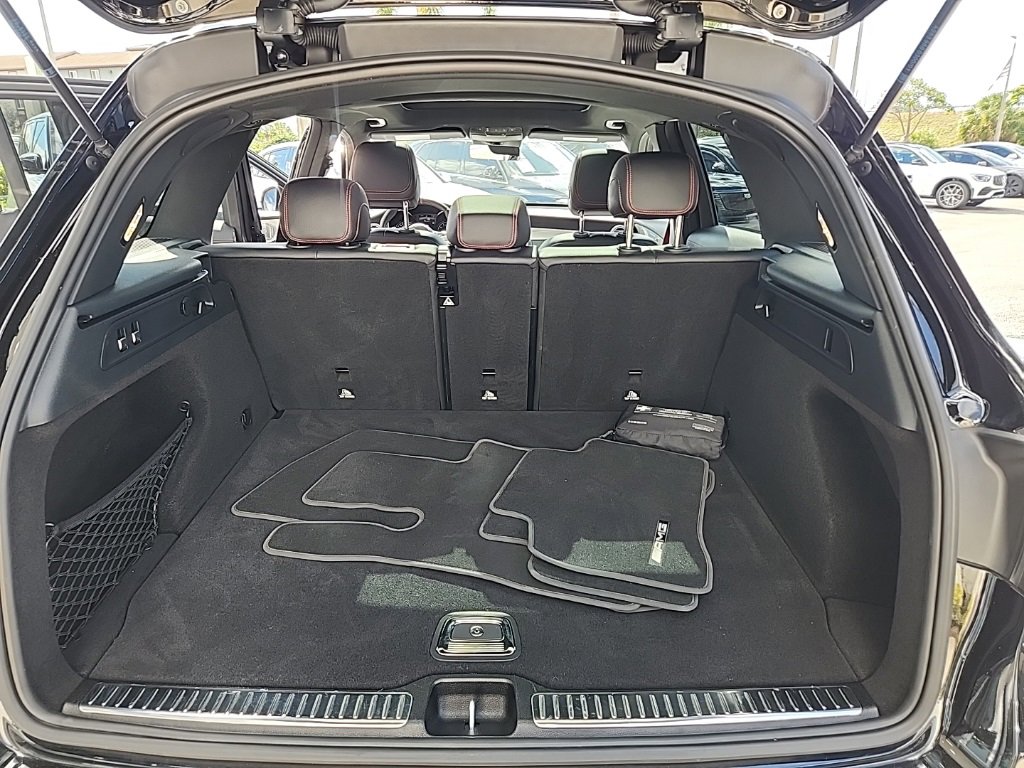 Used 2021 Mercedes-Benz GLC 43 AMG 4MATIC image 22