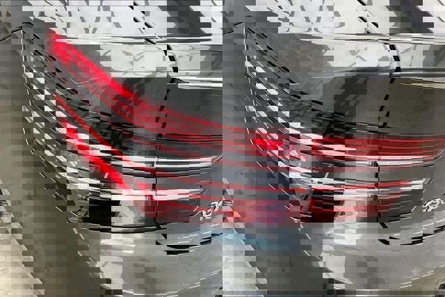 New 2026 Genesis G80 2.5T Advanced image 17