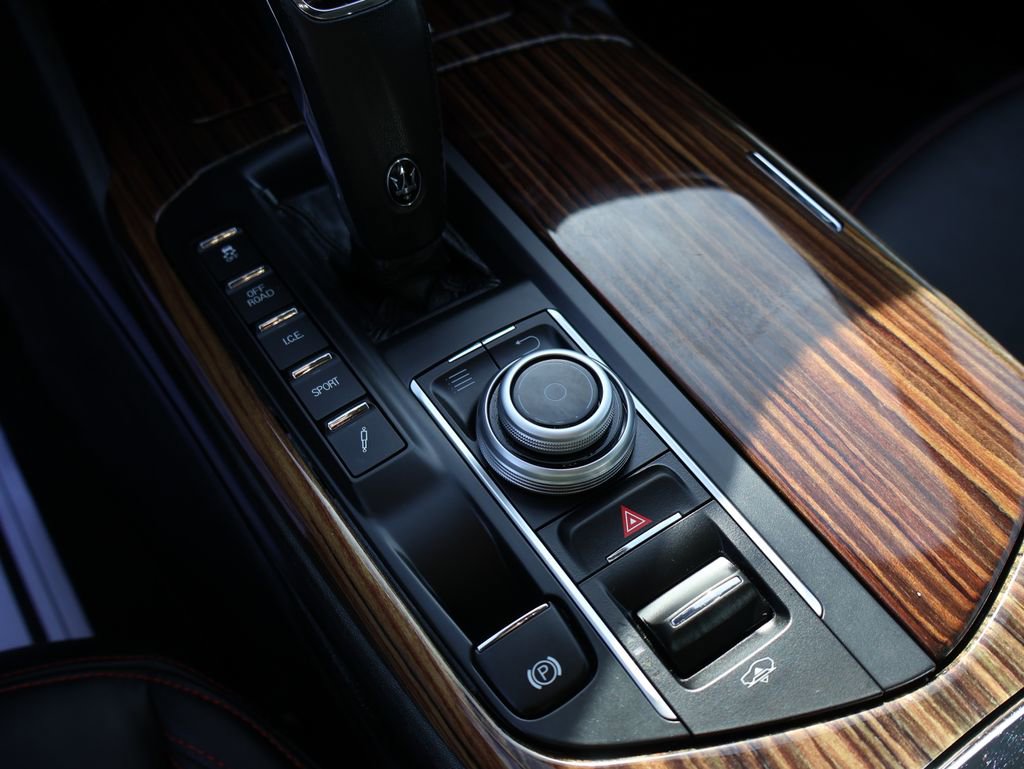 Used 2020 Maserati Levante GranLusso image 38