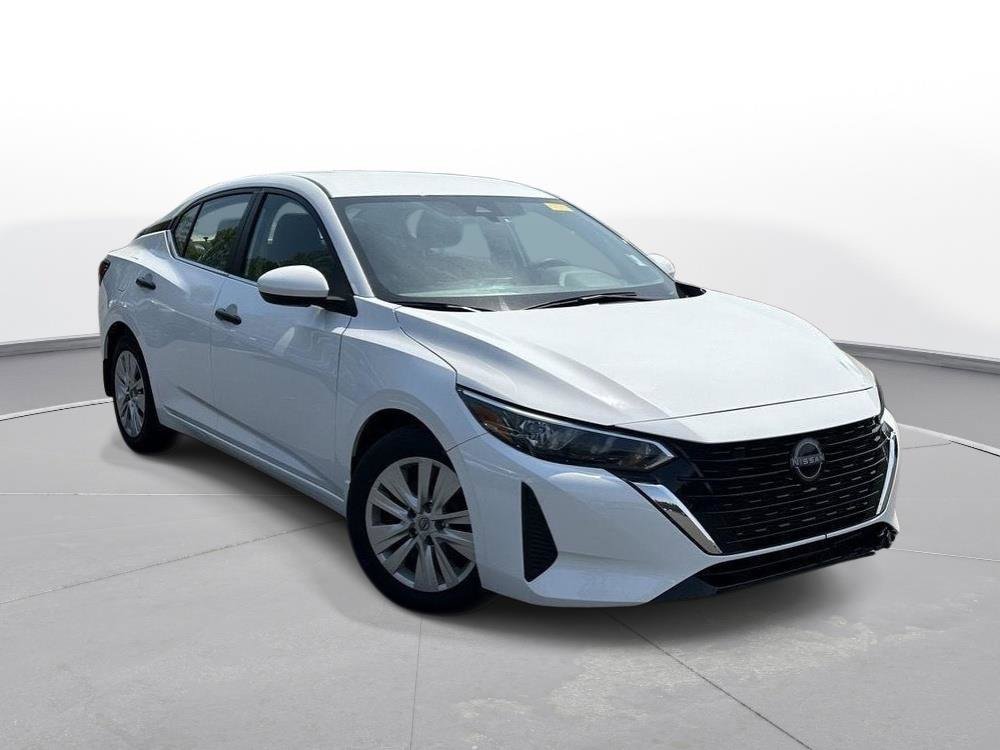 Used 2025 Nissan Sentra S image 4
