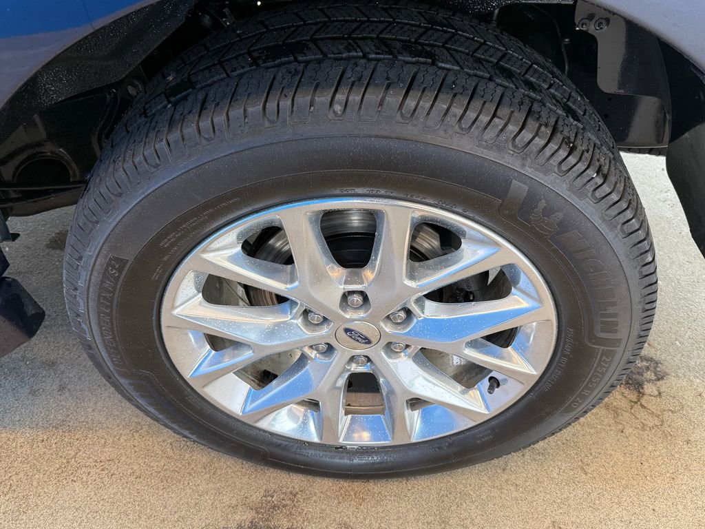 Used 2017 Ford Expedition EL Limited AWD/4WD image 8