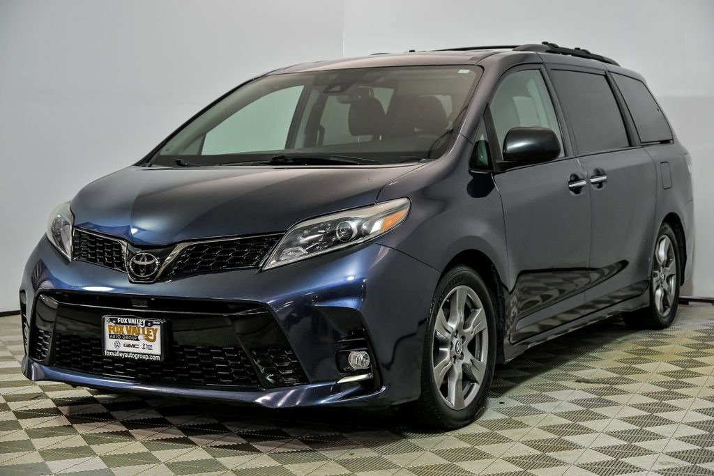 Used 2019 Toyota Sienna SE Premium image 4