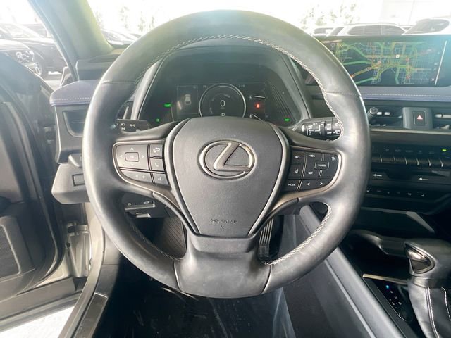 Used 2019 Lexus UX 250h image 16