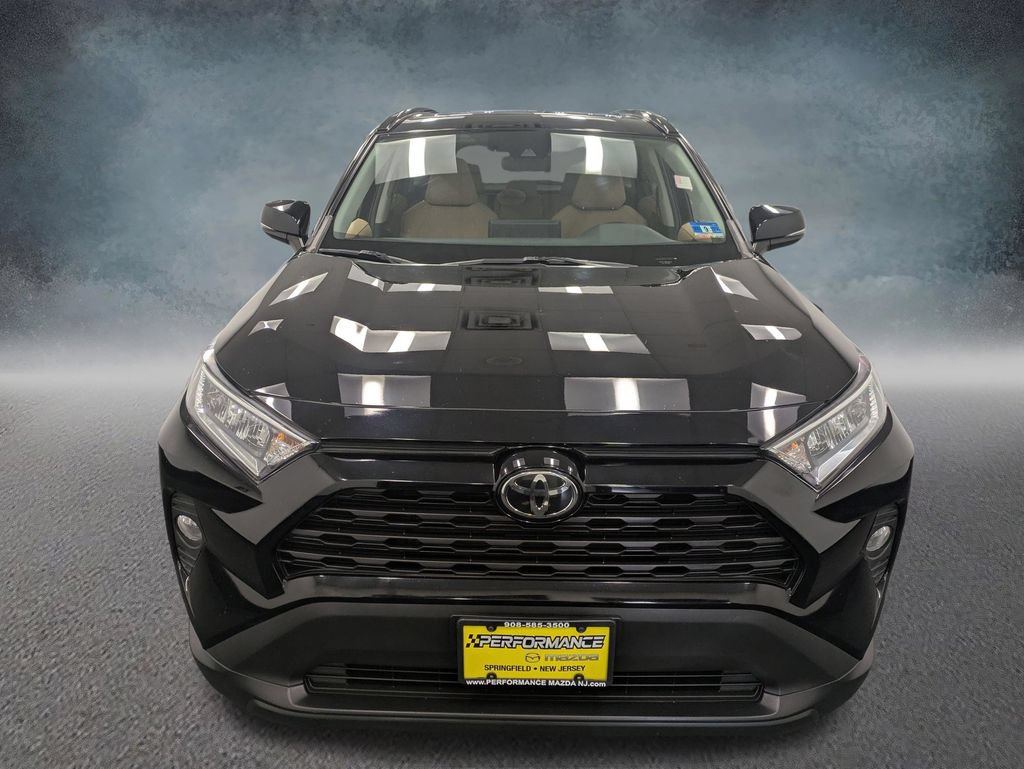 Used 2020 Toyota RAV4 XLE w/ Convenience Package AWD/4WD image 2