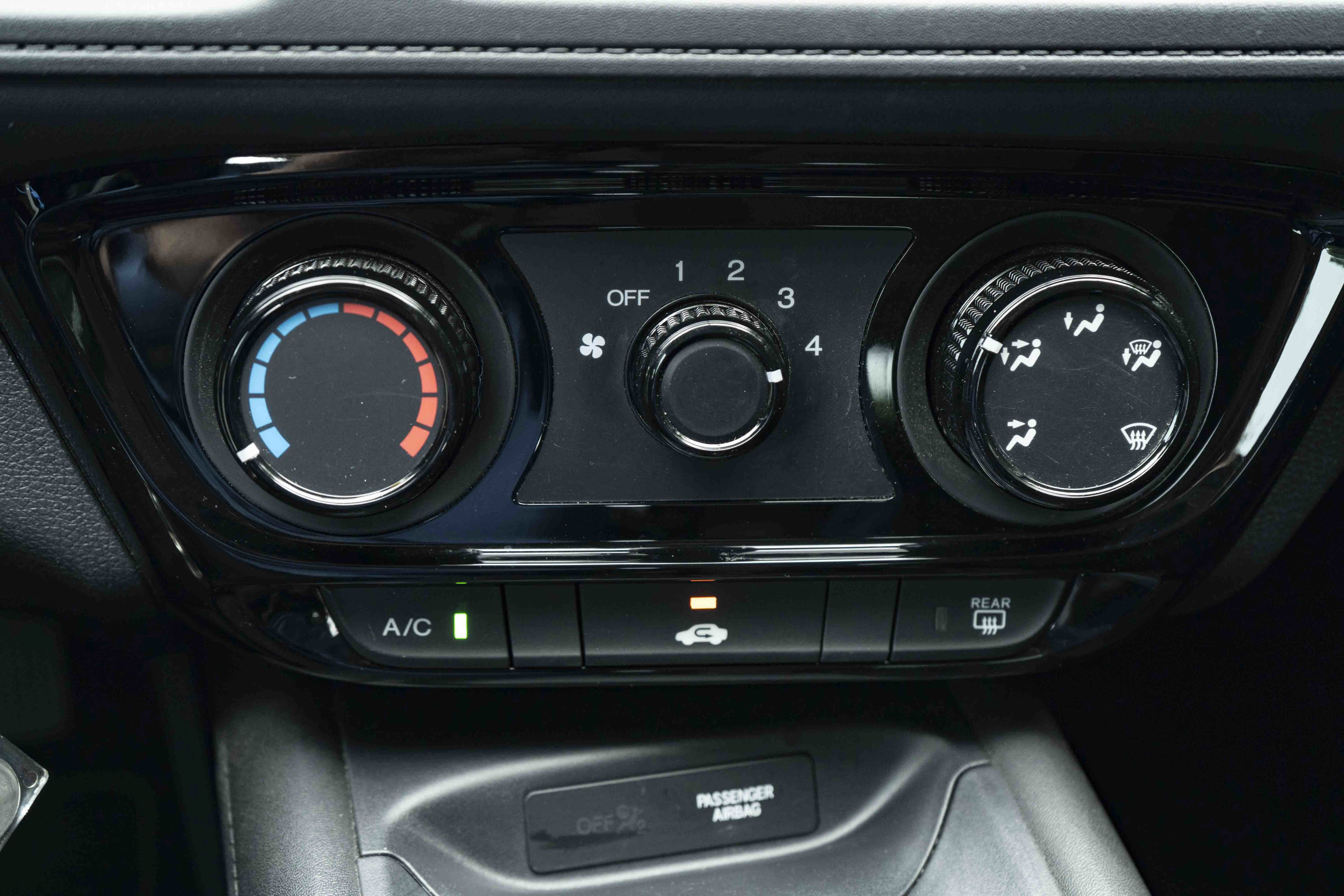 Certified 2022 Honda HR-V LX image 31