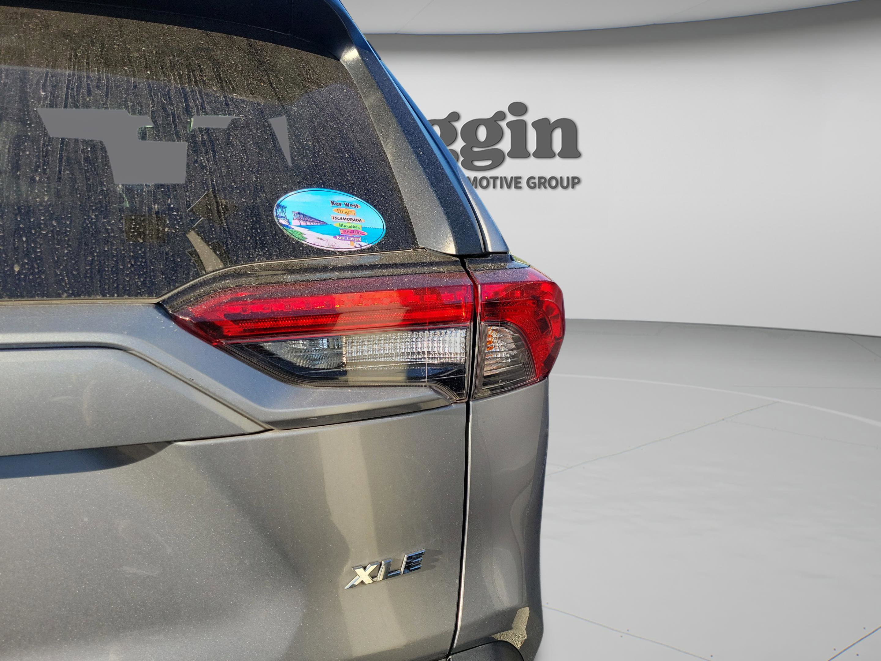 Used 2020 Toyota RAV4 XLE FWD image 19