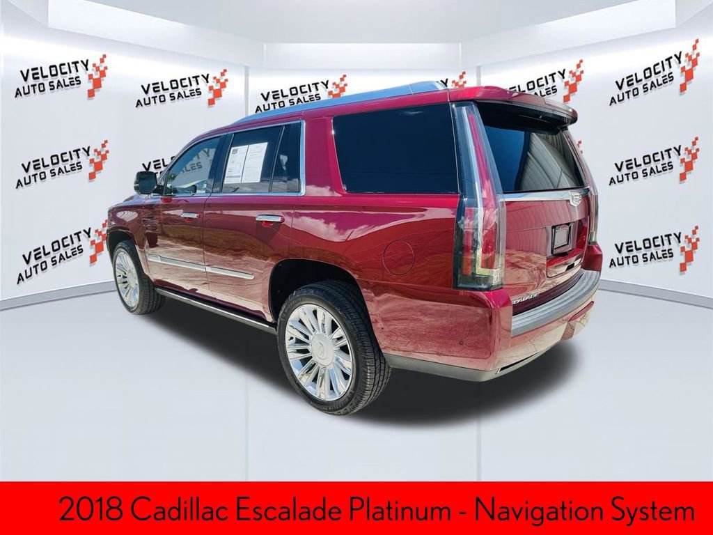 Used 2018 Cadillac Escalade Platinum RWD image 5