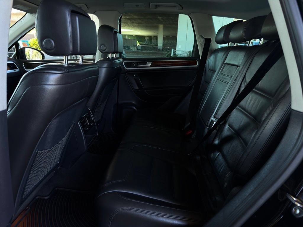 Used 2014 Volkswagen Touareg VR6 AWD/4WD image 20