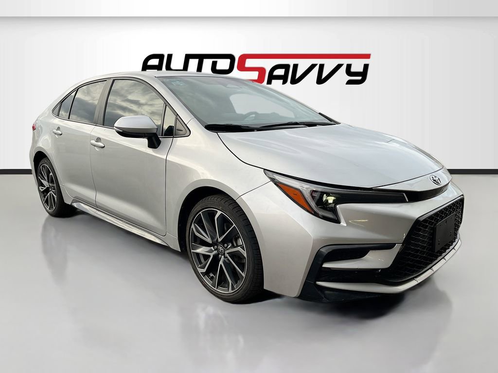 Used 2024 Toyota Corolla SE FWD image 1