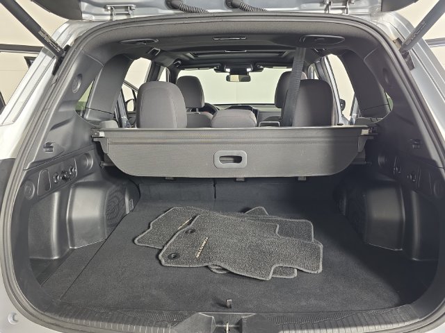 Used 2025 Subaru Forester Premium AWD/4WD image 26