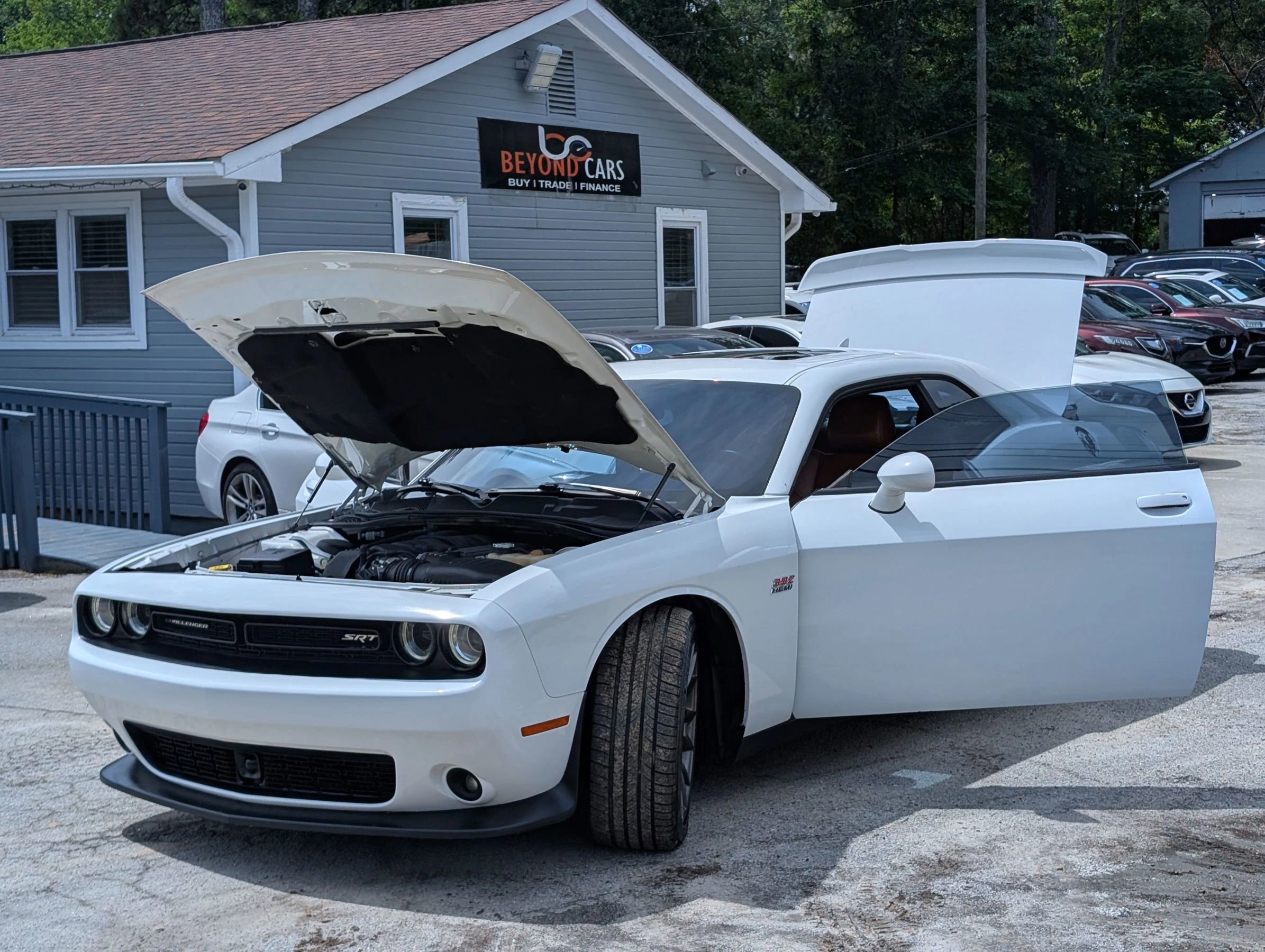 Used 2016 Dodge Challenger SRT w/ Technology Group RWD image 13