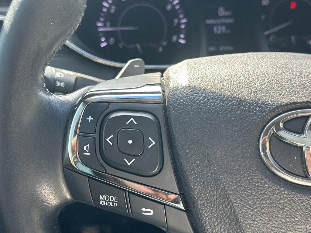 Used 2017 Toyota Avalon Limited w/ All Weather Liner Package image 24