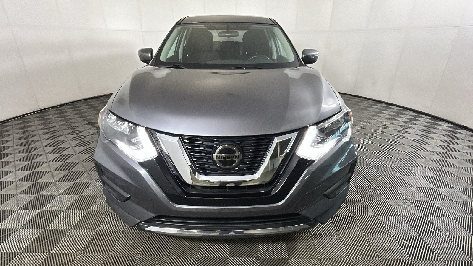 Used 2019 Nissan Rogue S FWD image 7