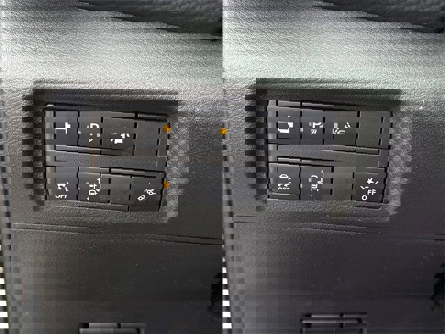 Used 2024 Nissan Kicks S image 22