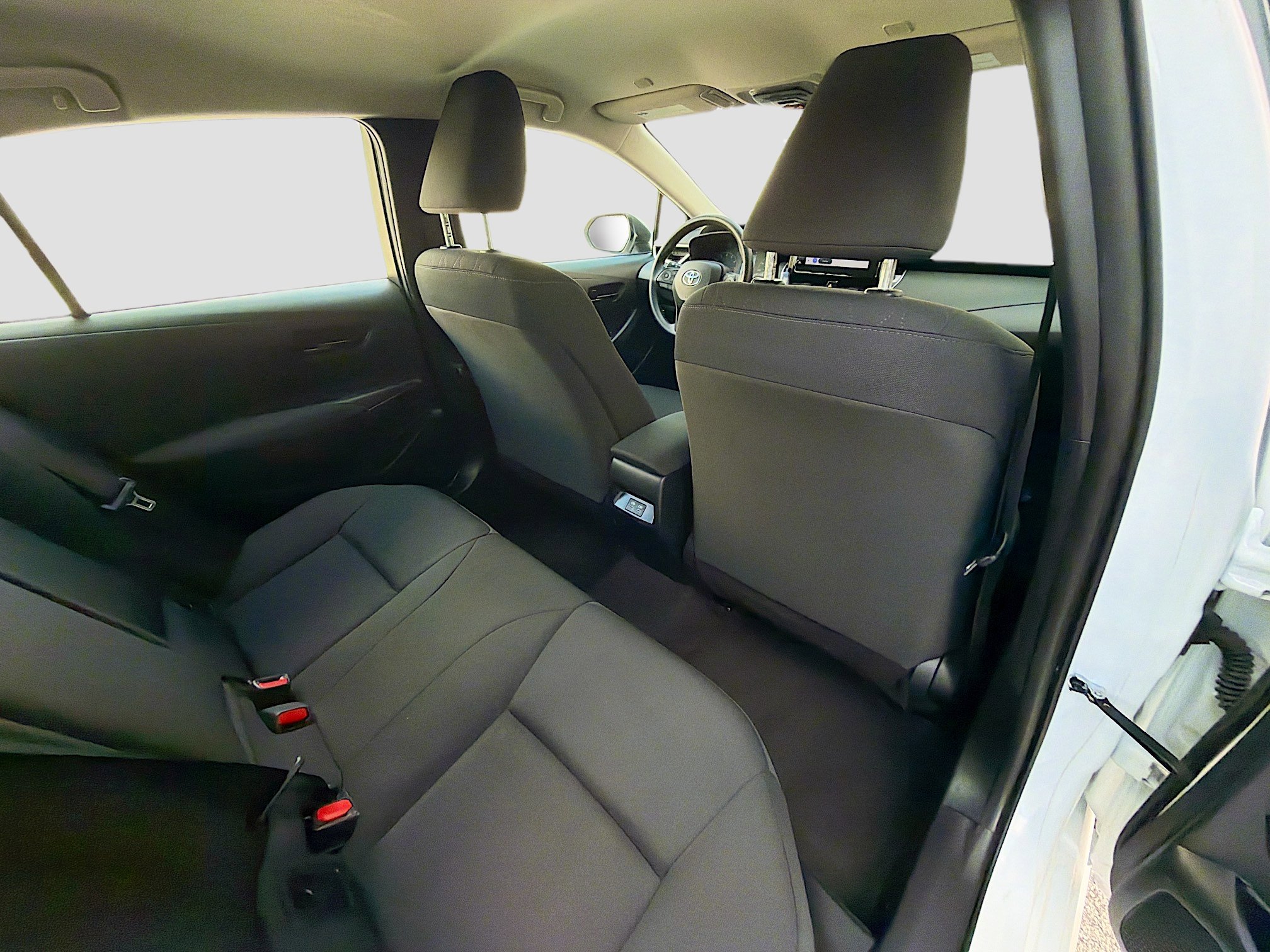 Used 2024 Toyota Corolla LE image 28