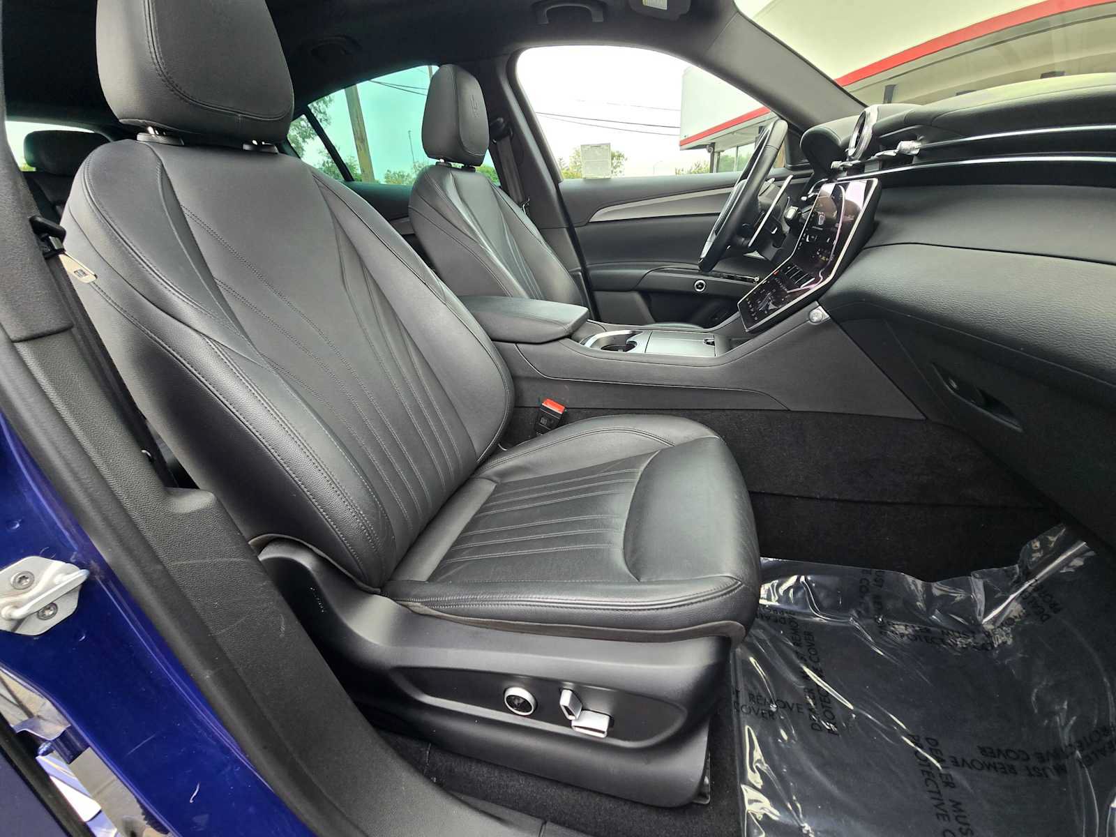 Used 2023 Maserati Grecale GT AWD/4WD image 11