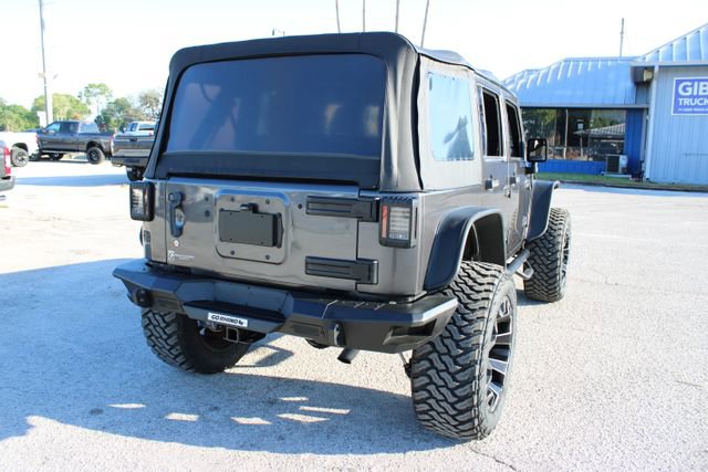 Used 2018 Jeep Wrangler Unlimited Sport w/ Connectivity Group image 10