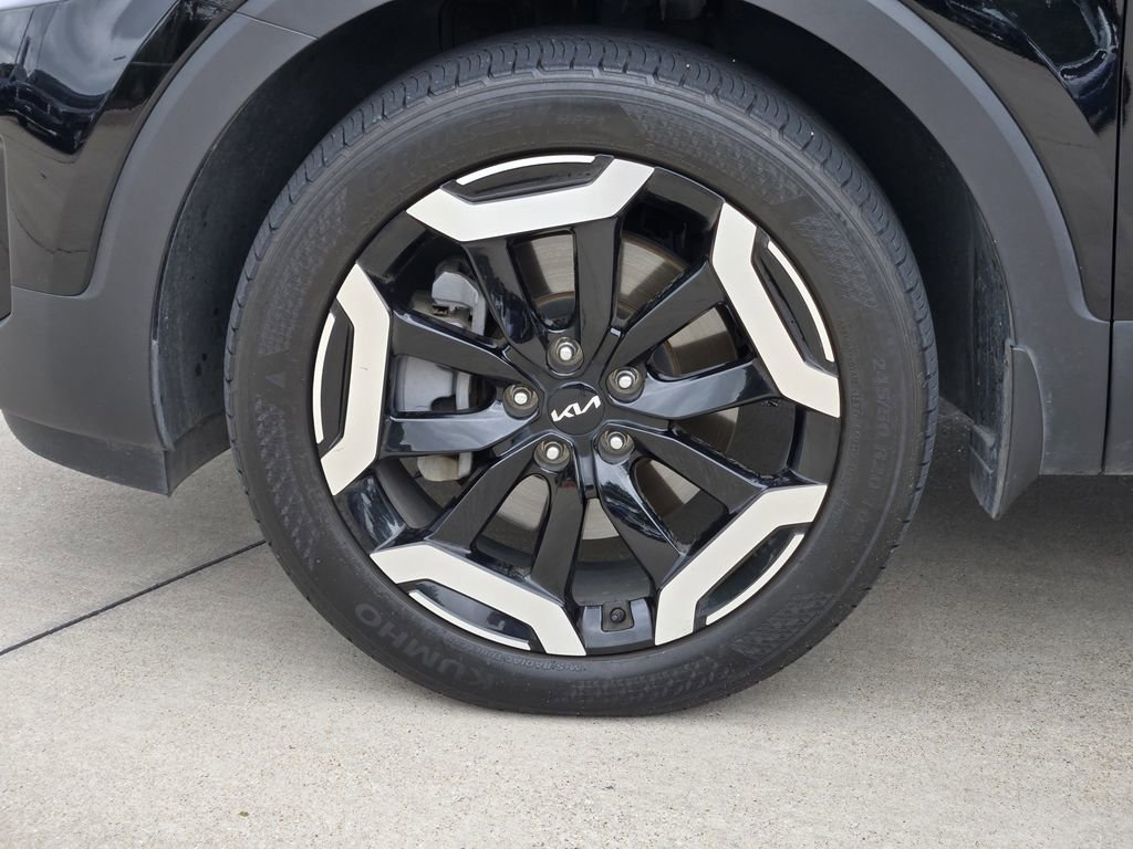 Used 2024 Kia Telluride S w/ S Sunroof Package FWD image 17