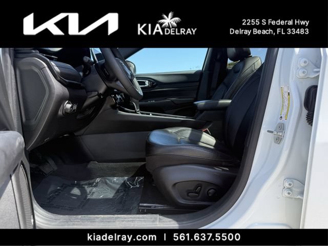 Used 2025 Jeep Compass Limited w/ High Altitude Package AWD/4WD image 18