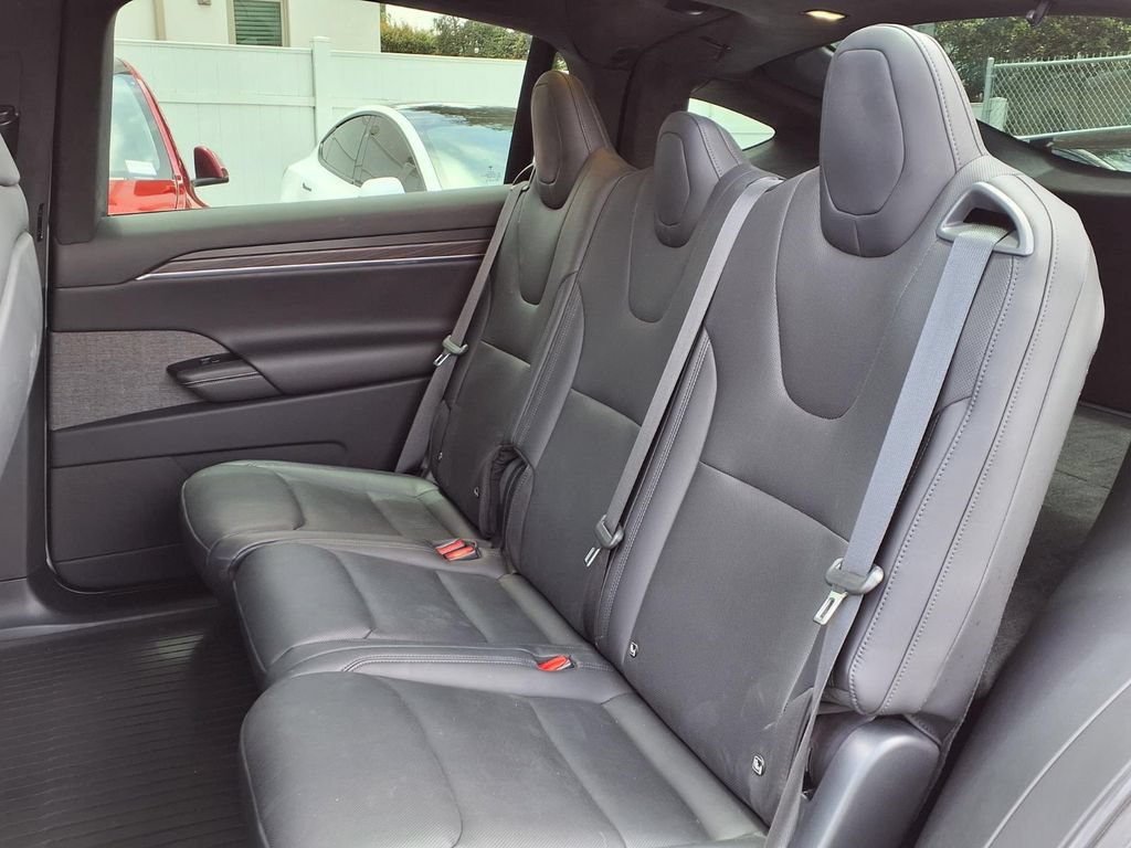 Used 2024 Tesla Model X AWD/4WD image 12