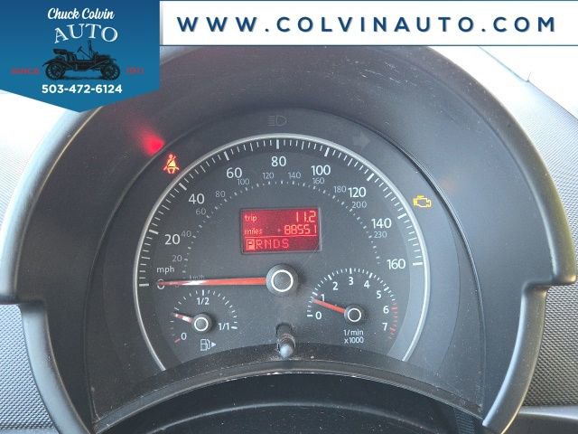 Used 2010 Volkswagen Beetle Final Edition FWD image 9