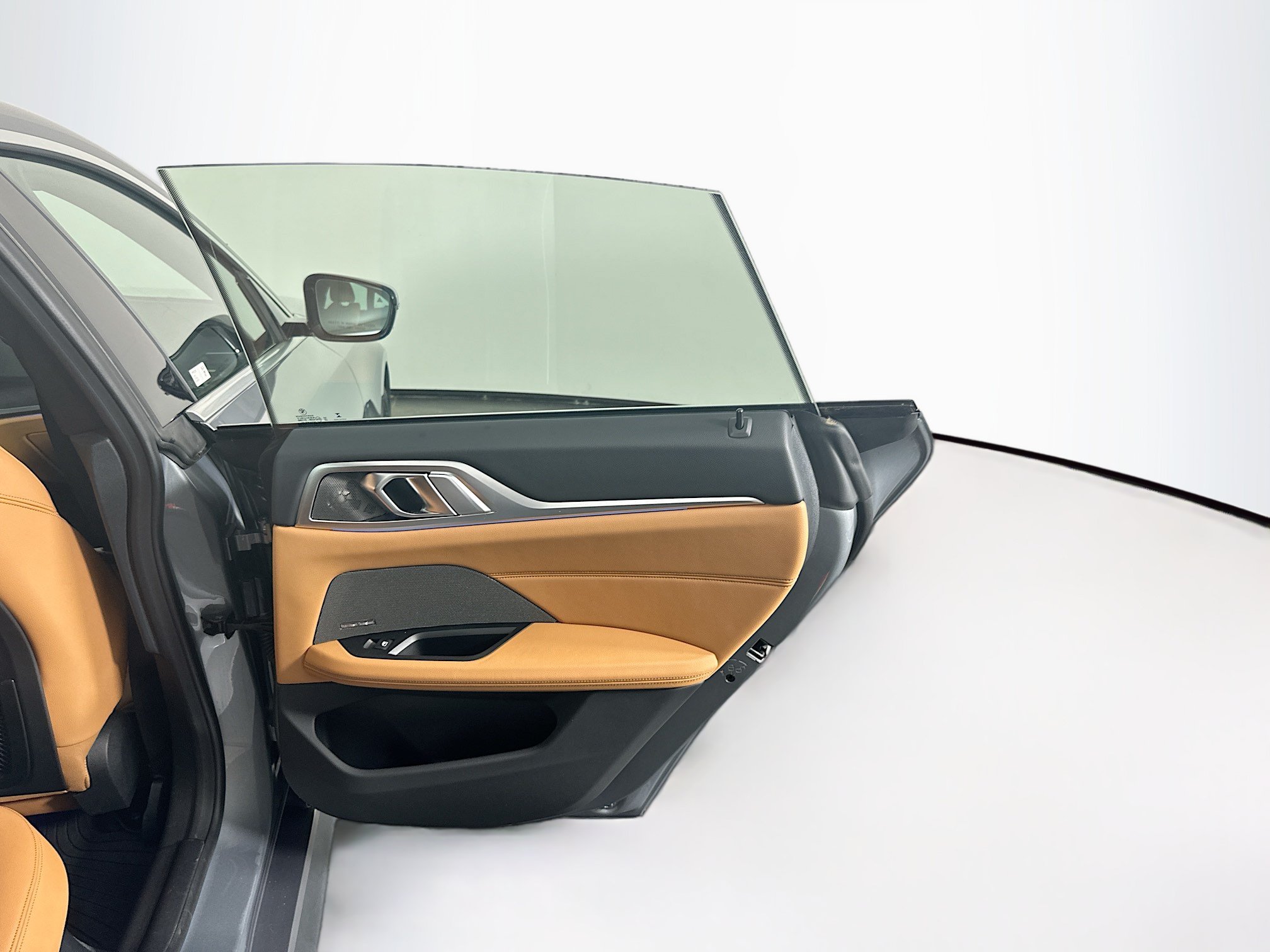 Used 2023 BMW i4 eDrive35 RWD image 33