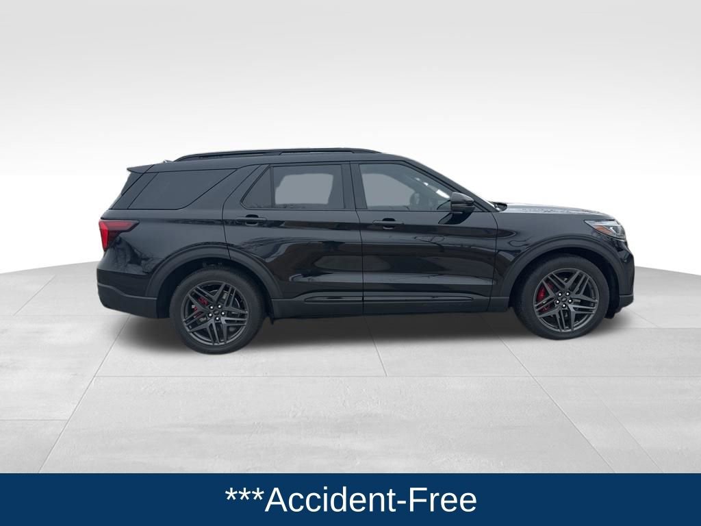 Used 2025 Ford Explorer ST image 6