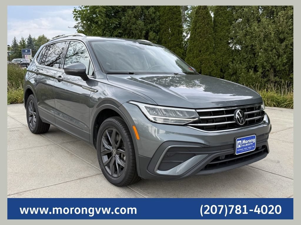Used 2023 Volkswagen Tiguan SE w/ Panoramic Sunroof Package AWD/4WD image 1