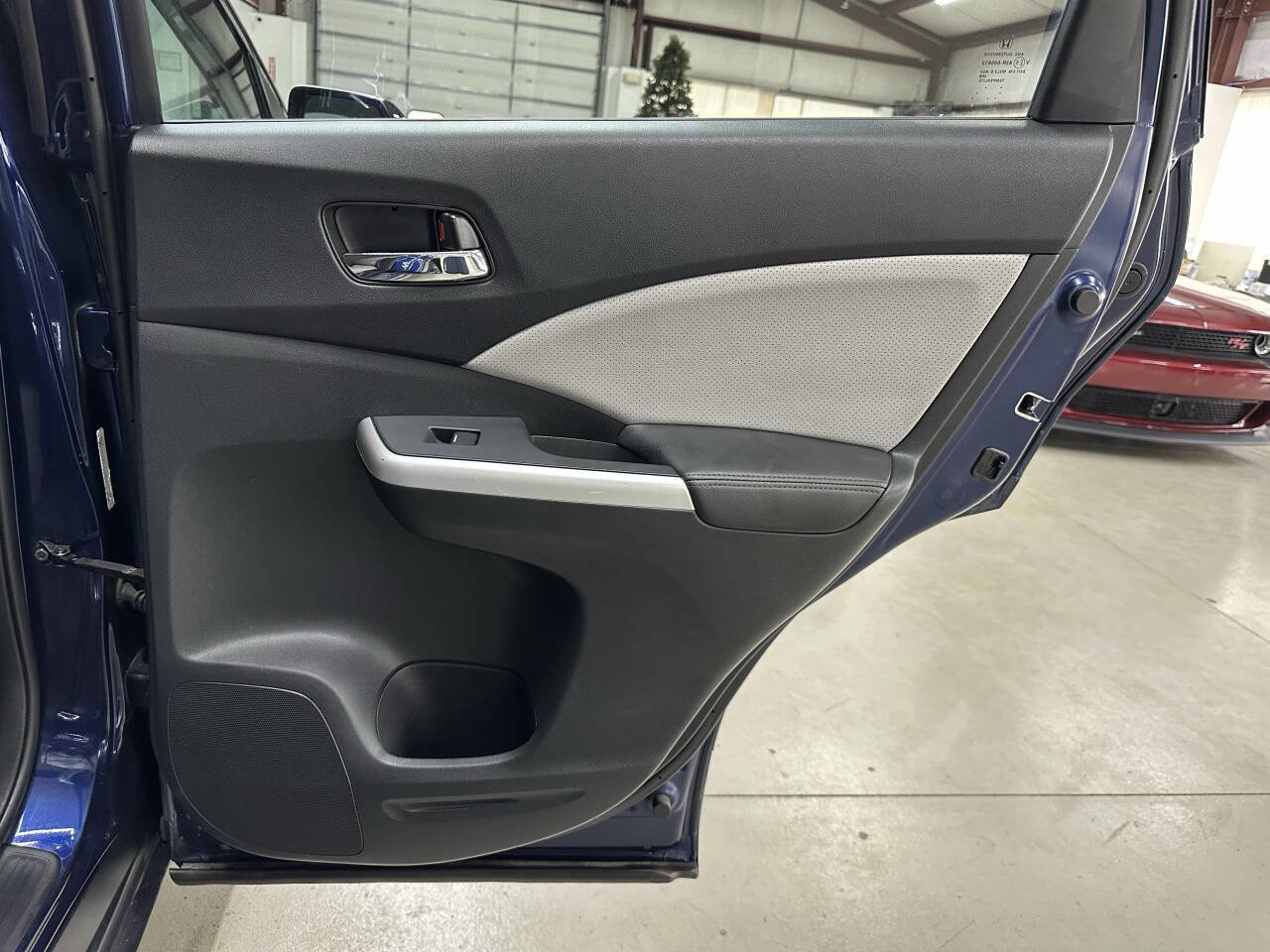 Used 2016 Honda CR-V Touring image 14