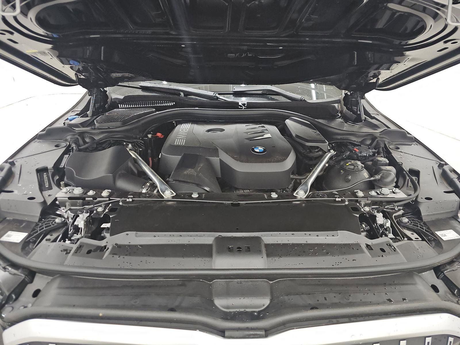 Certified 2025 BMW 530i image 15