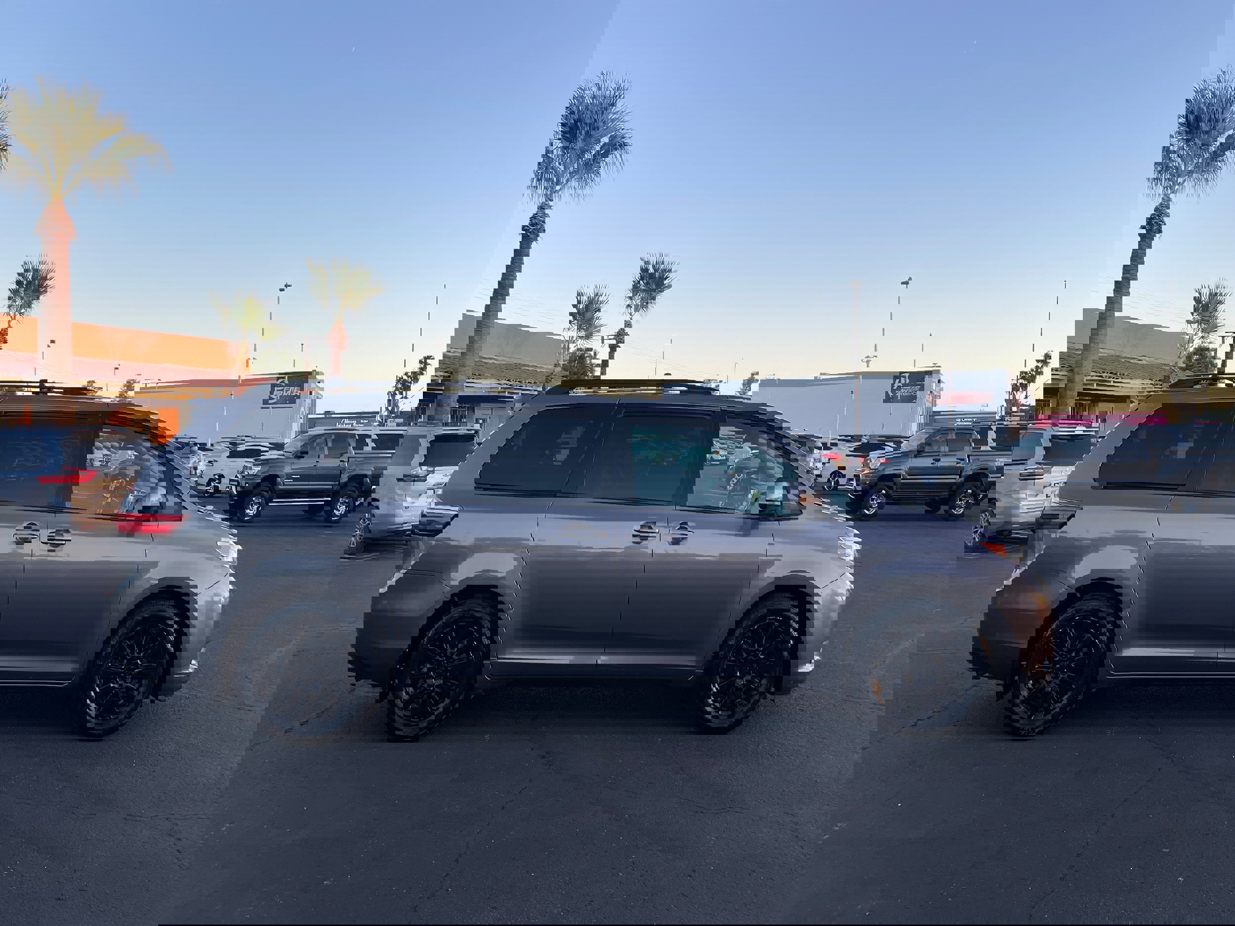 Used 2015 Toyota Sienna LE image 6