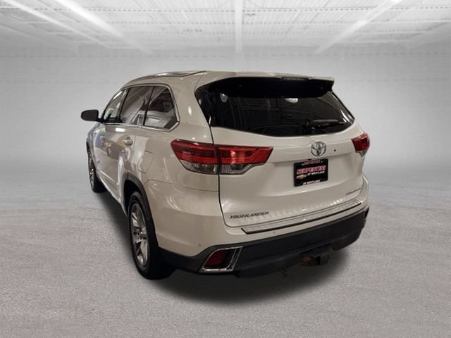 Used 2017 Toyota Highlander AWD V6 image 6
