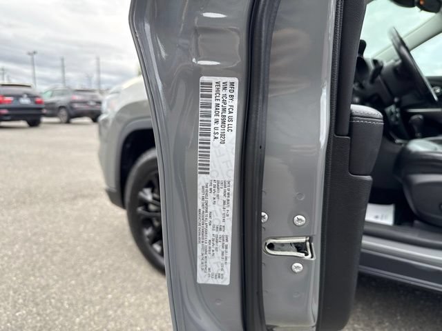 Used 2021 Jeep Cherokee Latitude Plus AWD/4WD image 24