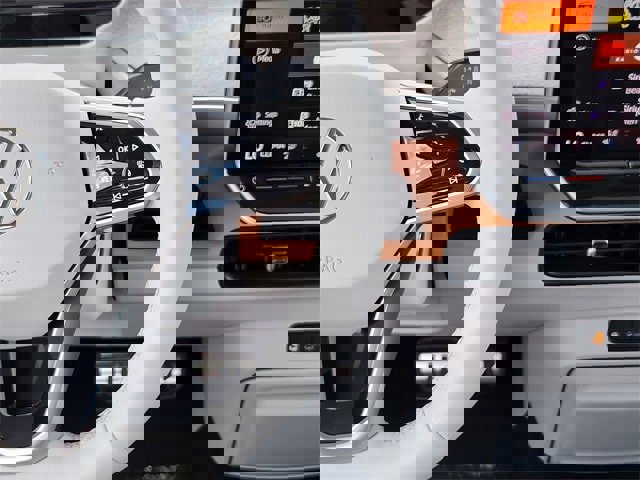 New 2025 Volkswagen ID. Buzz Pro S Plus image 26