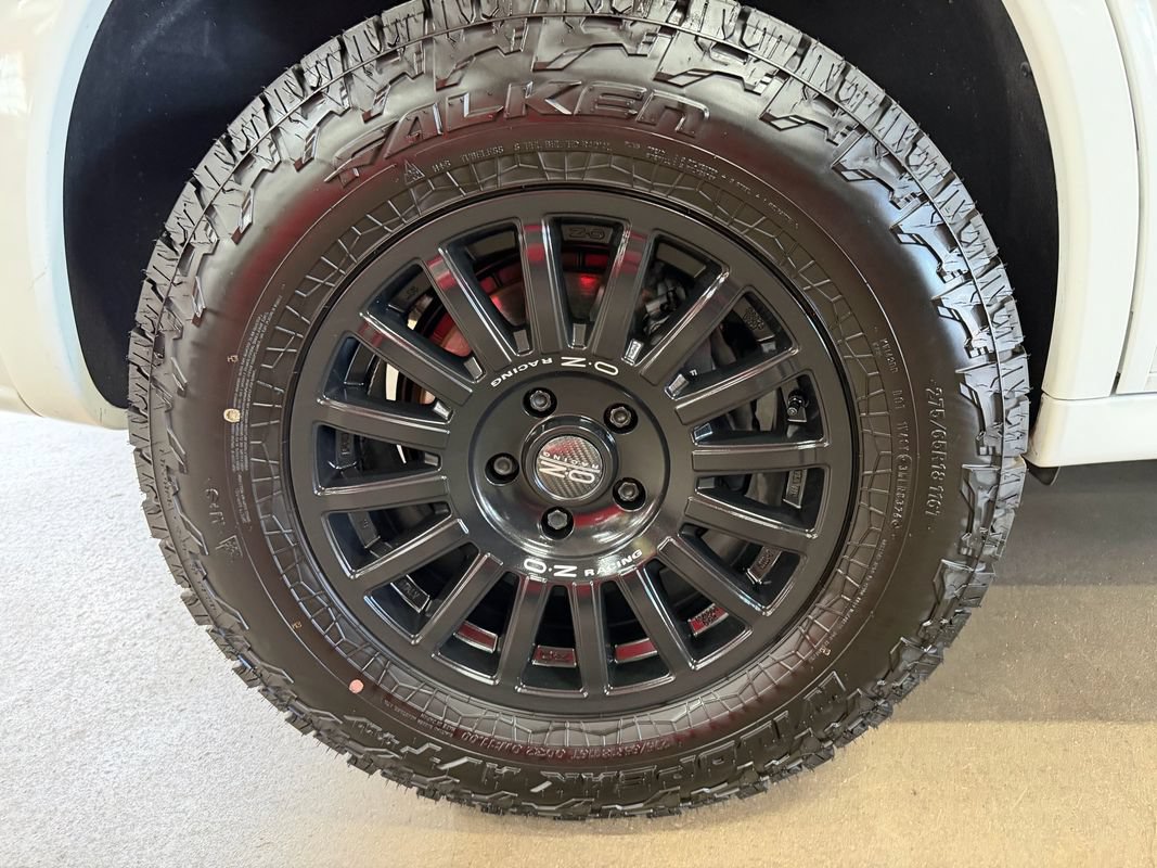 Used 2014 Porsche Cayenne Diesel AWD/4WD image 35