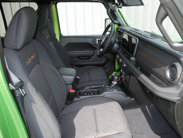 New 2025 Jeep Gladiator Mojave w/ Safety Group image 21