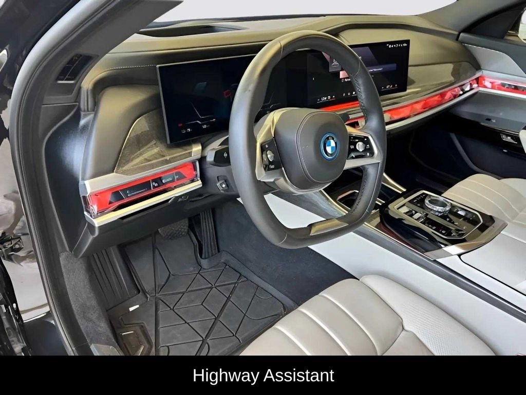 Used 2024 BMW i7 xDrive60 AWD/4WD image 13