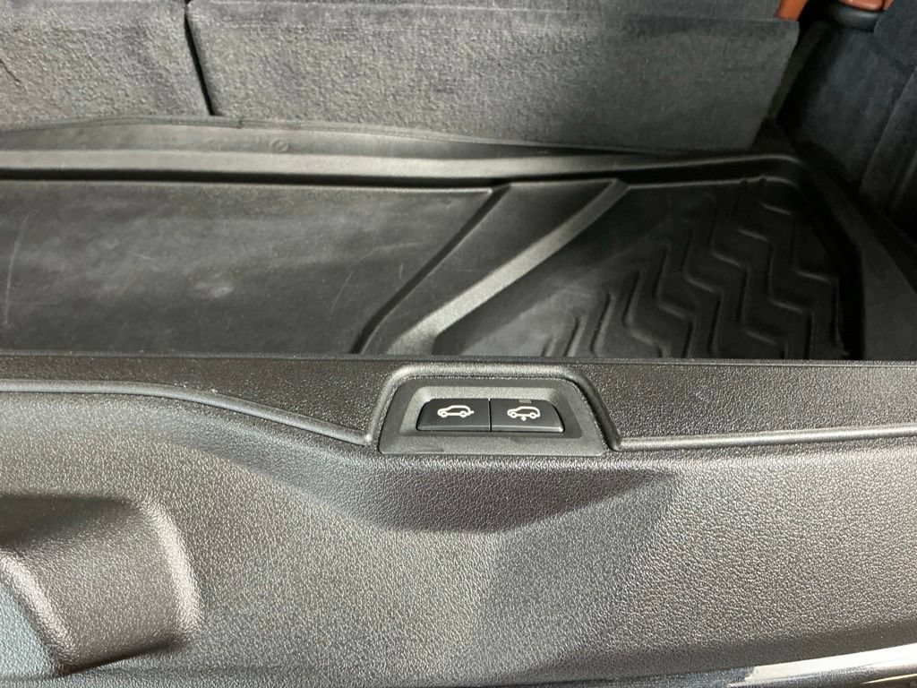 Certified 2024 BMW X7 xDrive40i w/ Premium Package AWD/4WD image 35