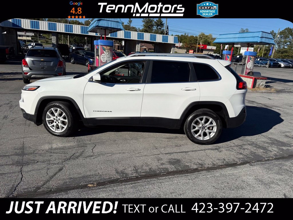 Used 2015 Jeep Cherokee Latitude w/ Comfort/Convenience Group FWD image 8
