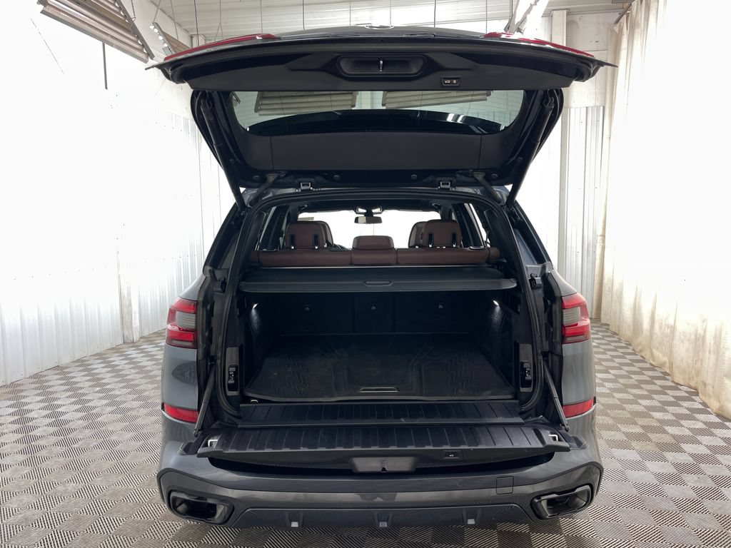 Used 2022 BMW X5 xDrive40i w/ M Sport Package AWD/4WD image 42