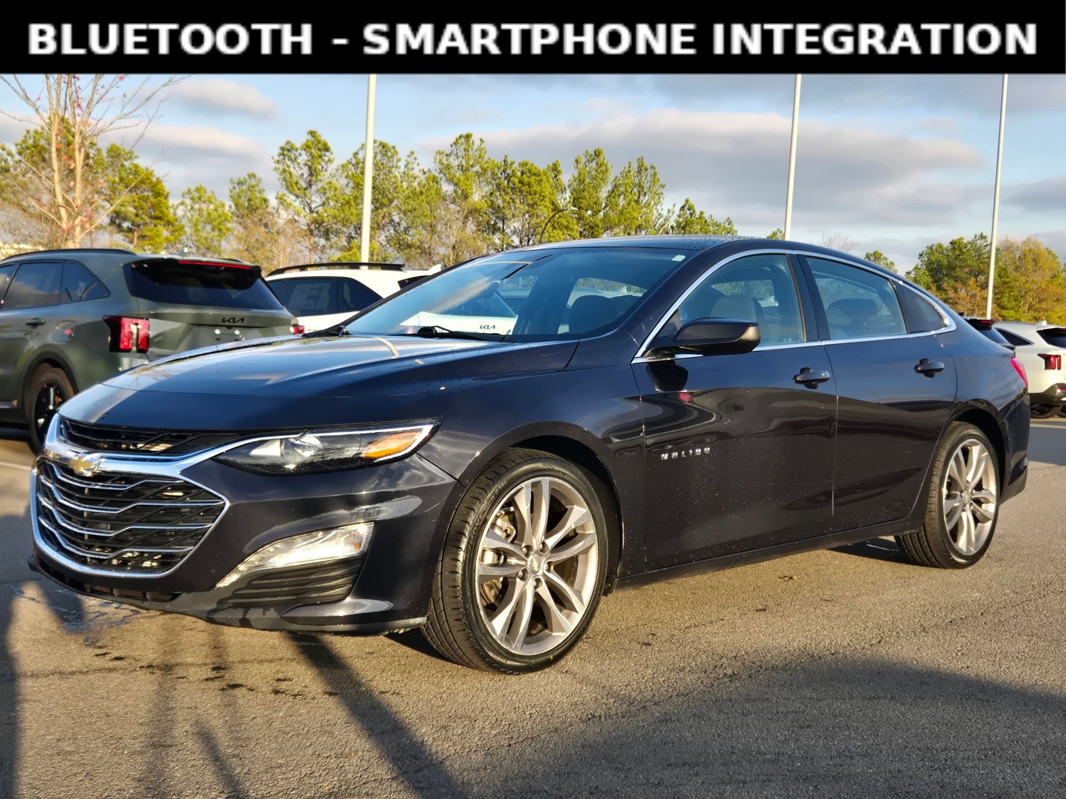 Used 2023 Chevrolet Malibu LT image 3