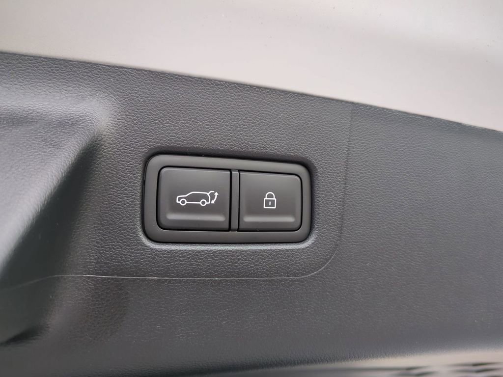 New 2026 Hyundai Santa Fe SEL image 15